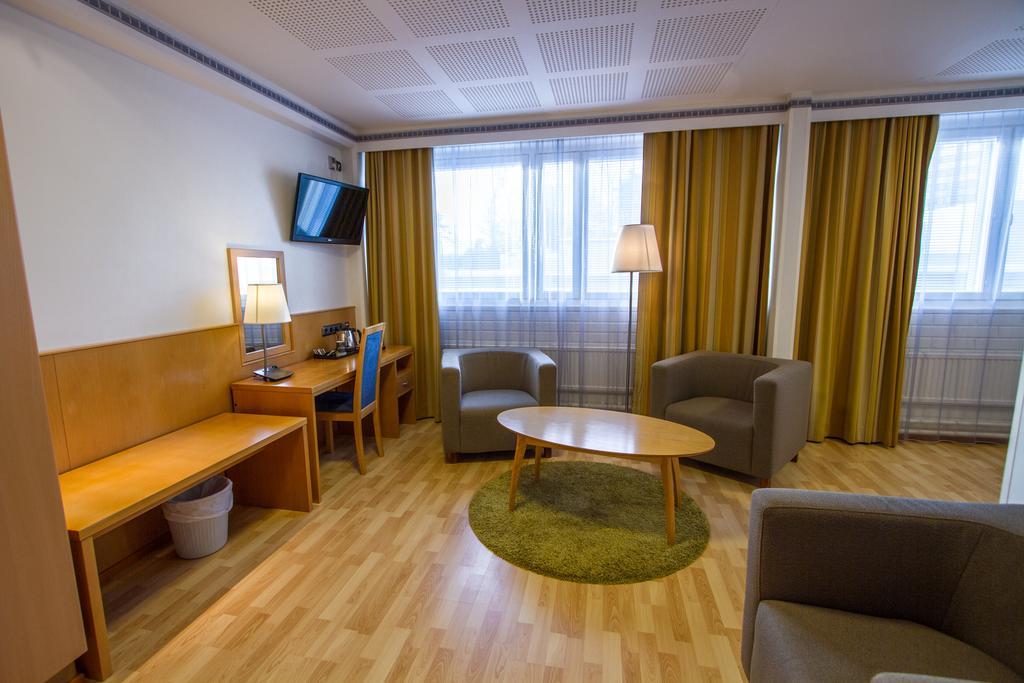 Economy Hotel Savonia Kuopio Kültér fotó